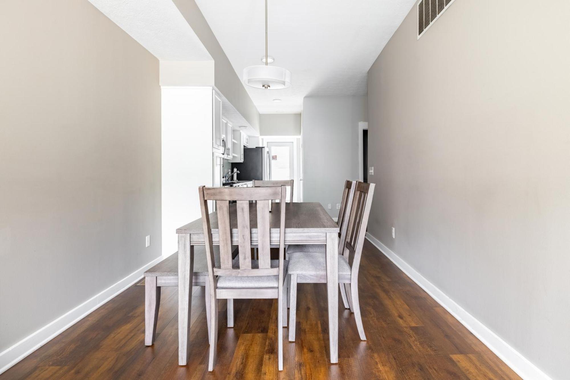 Luxury Downtown Townhome Unit 7 Cleveland Exteriör bild