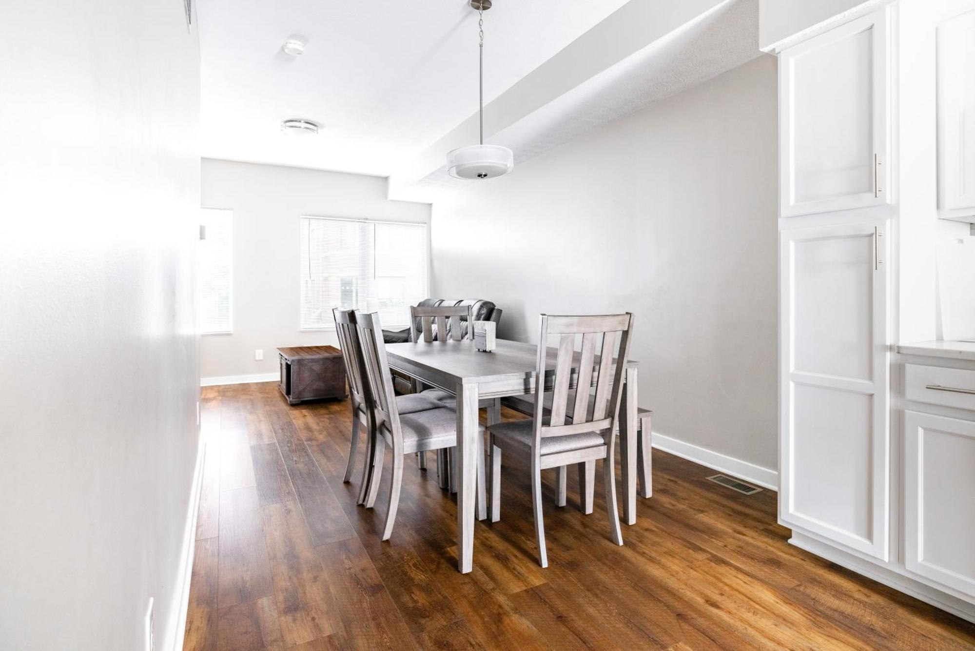 Luxury Downtown Townhome Unit 7 Cleveland Exteriör bild
